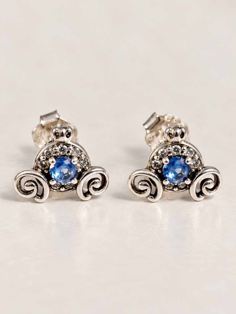 Disney Pandora Cinderella Pumpkin Coach Sterling Silver Stud Earrings New Retire
